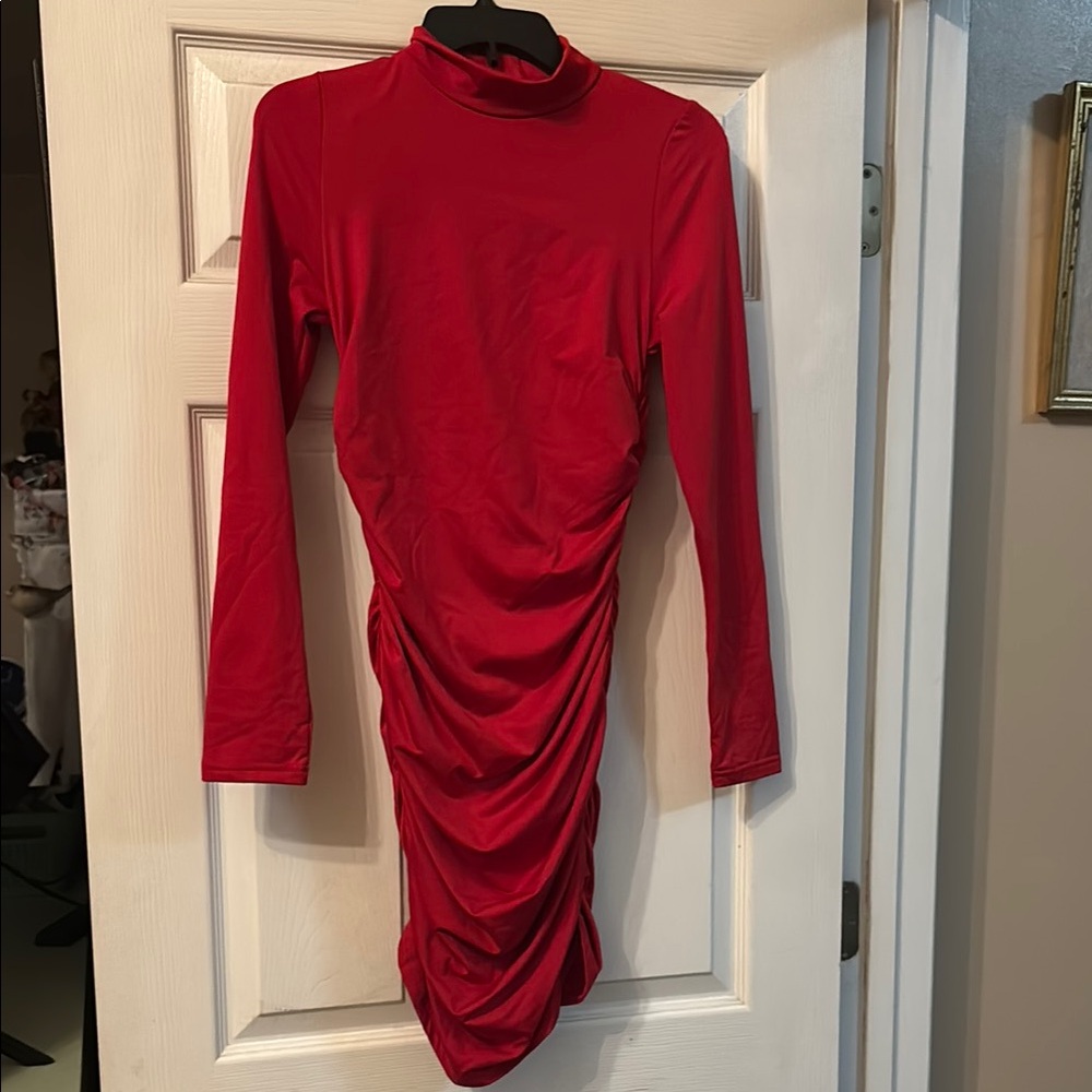 Elegant Red Long Sleeve Ruched Dress